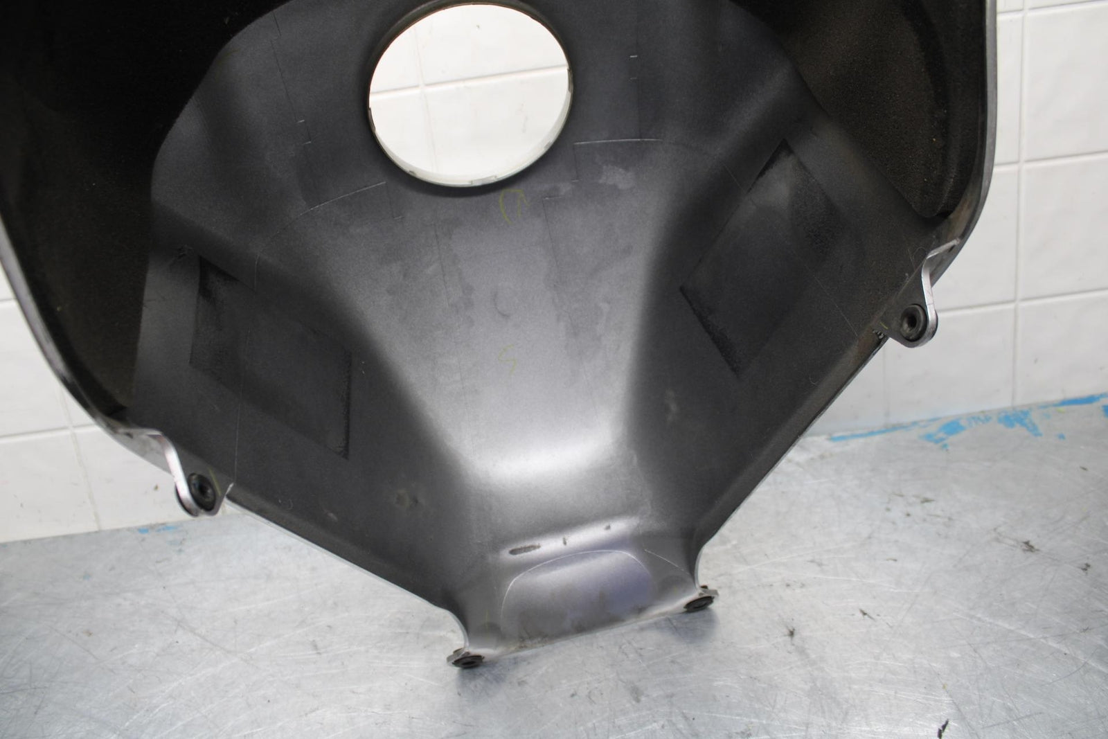 05-06 HONDA CBR600RR GAS TANK FUEL CELL COVER FAIRING COWL BB444