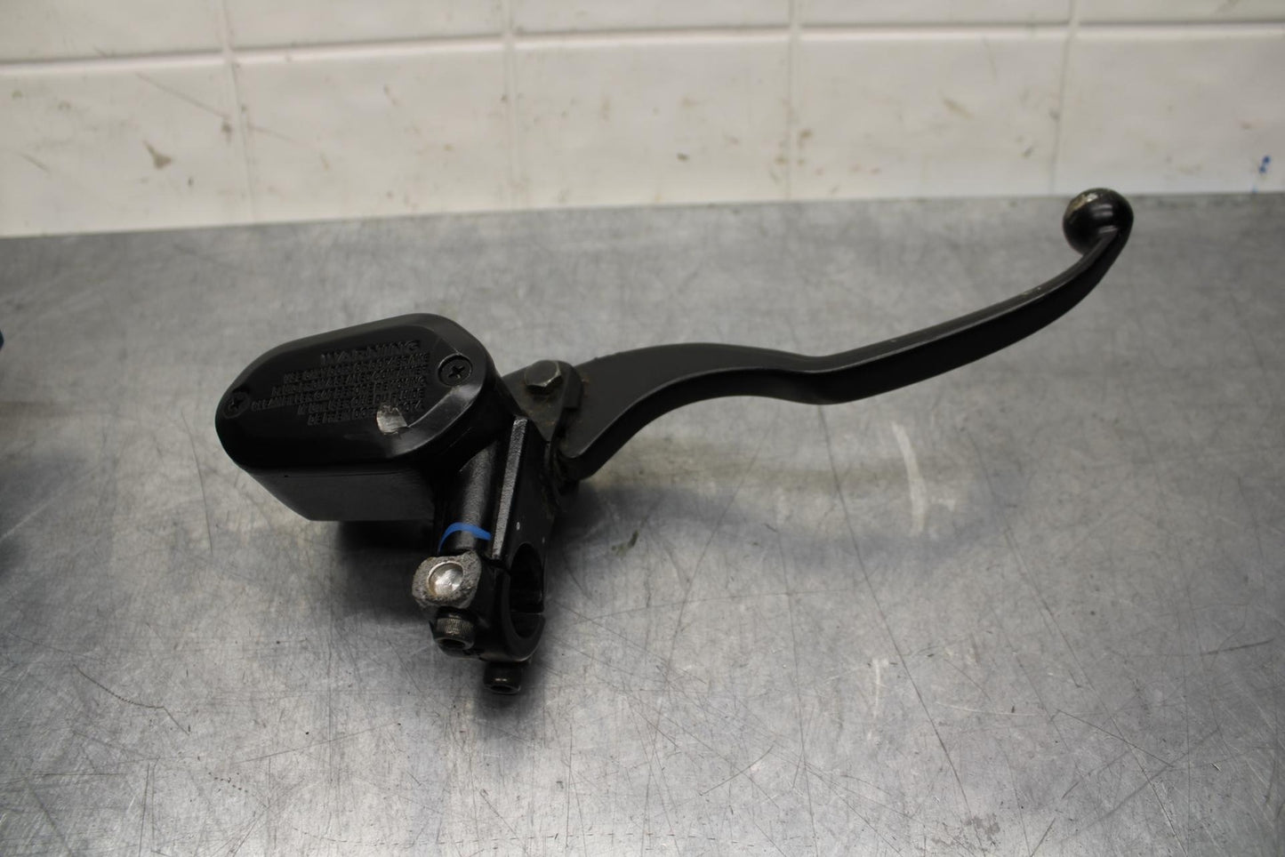 20 KAWASAKI Z400 ER400 ABS FRONT BRAKE MASTER CYLINDER w/ LEVER BB586