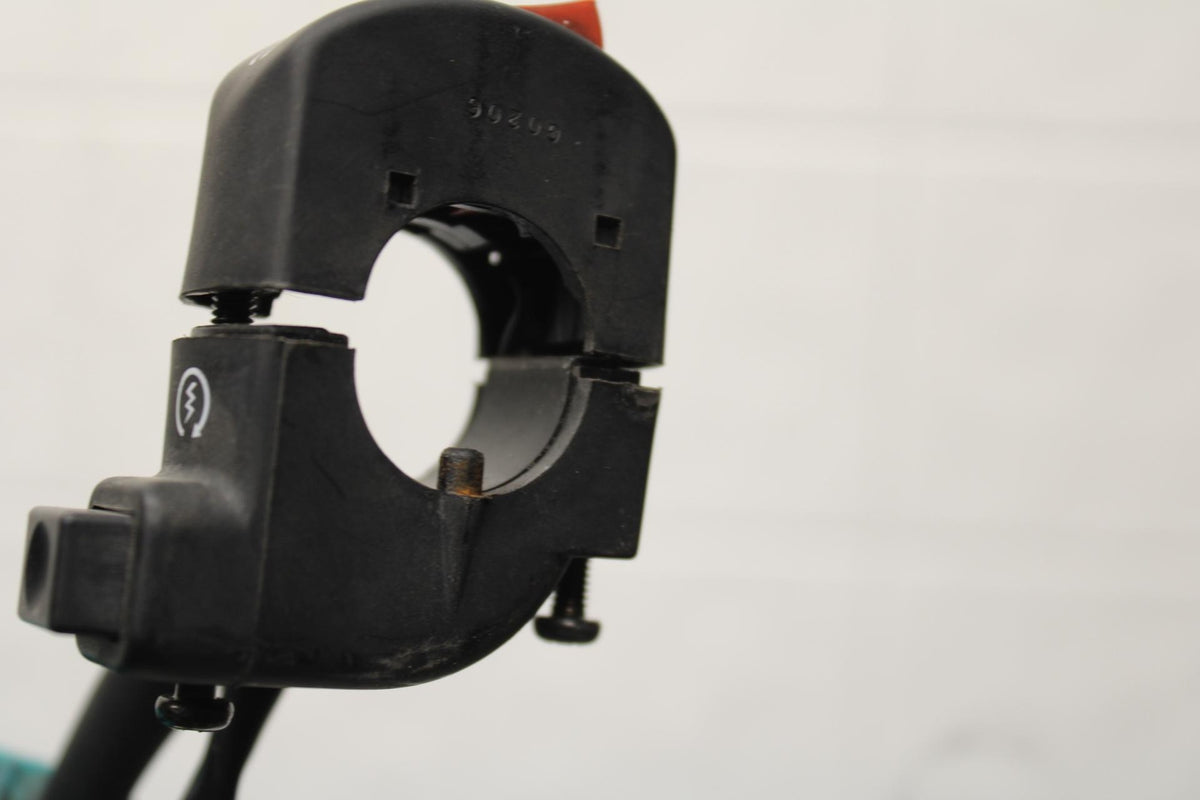 2000 Honda Super Hawk VTR1000F RIGHT CLIP ON HANDLE KILL OFF START SWITCH BB577
