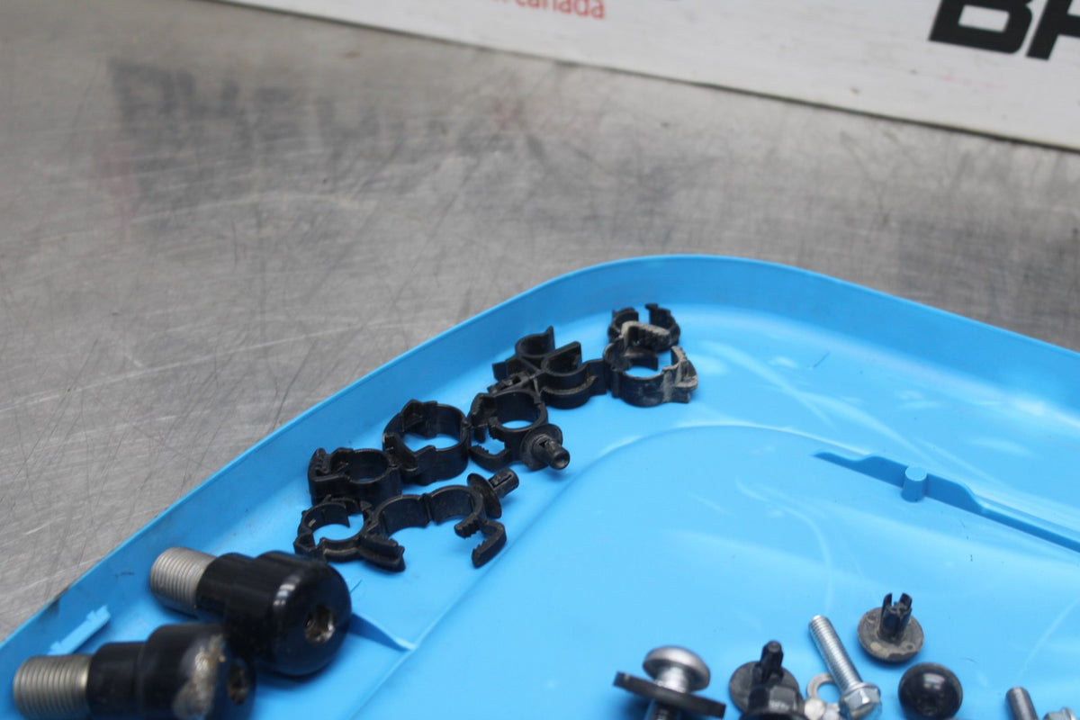 23-24 YAMAHA MT-07 MOUNTING BOLTS HARDWARE SCREWS BB927