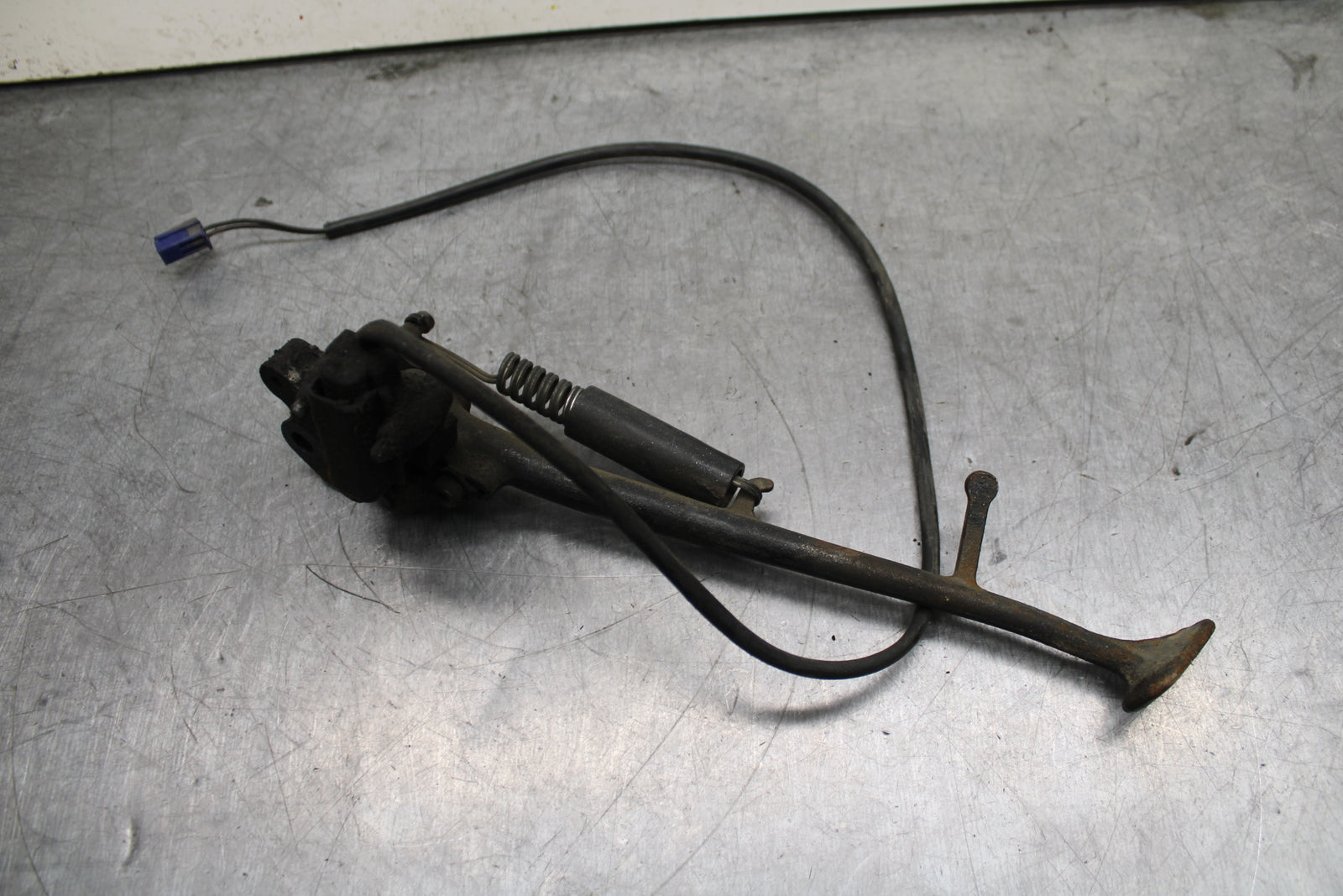 03-05 YAMAHA YZF R6  KICKSTAND SIDE KICK STAND BB751