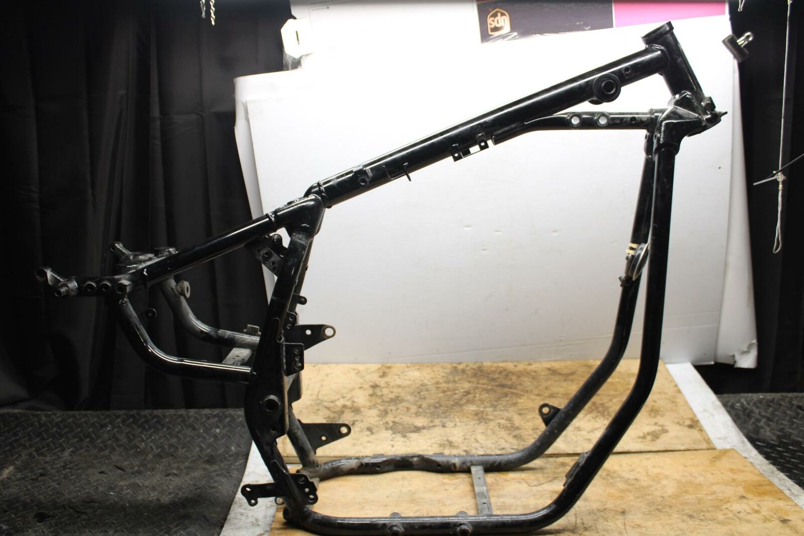 17-20 YAMAHA BOLT XVS950 R-SPEC FRAME CHASSI BB348