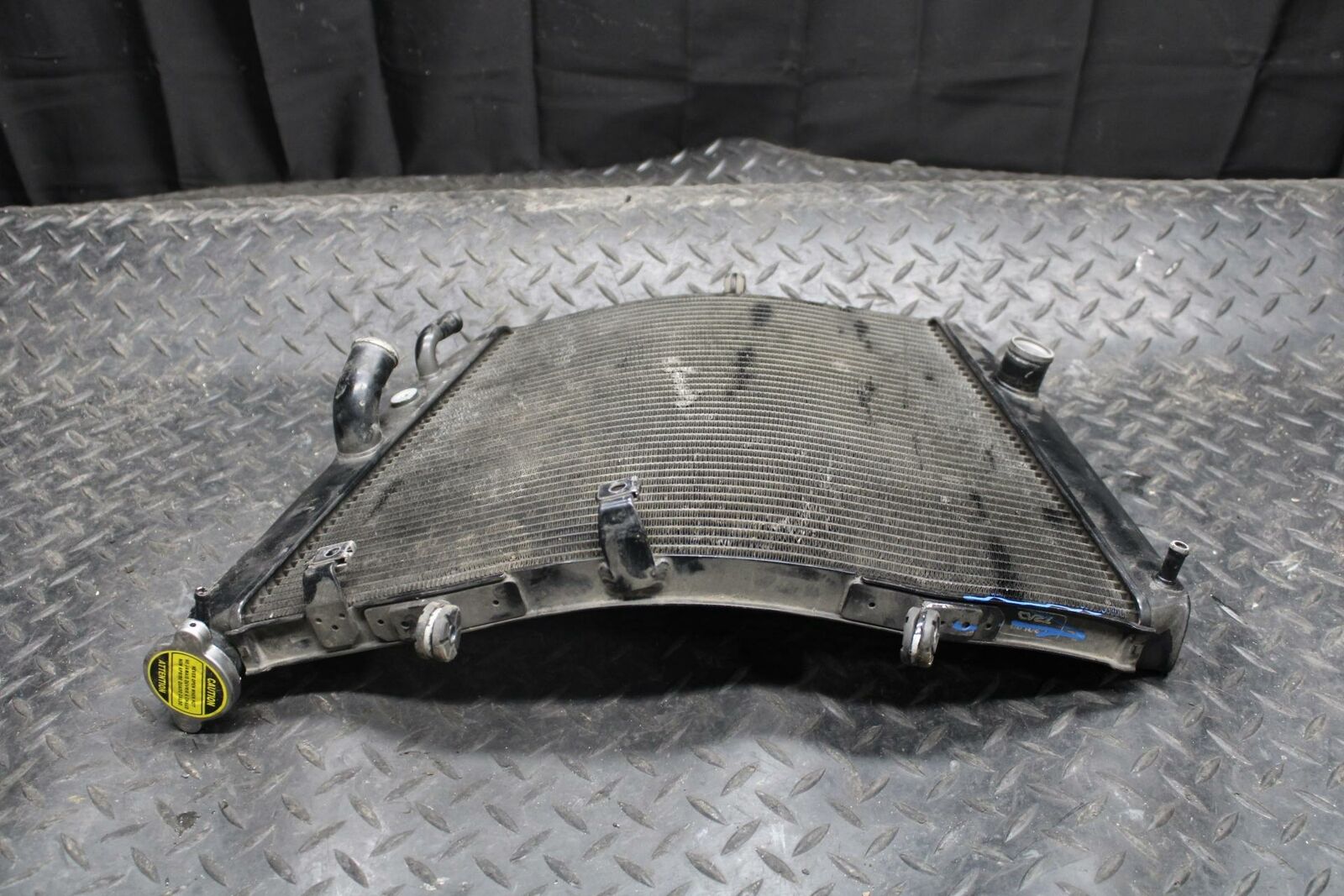 08-09 SUZUKI GSXR600  RADIATOR MOTOR COOLER COOLING RADIATER 17710-01H10  BB226