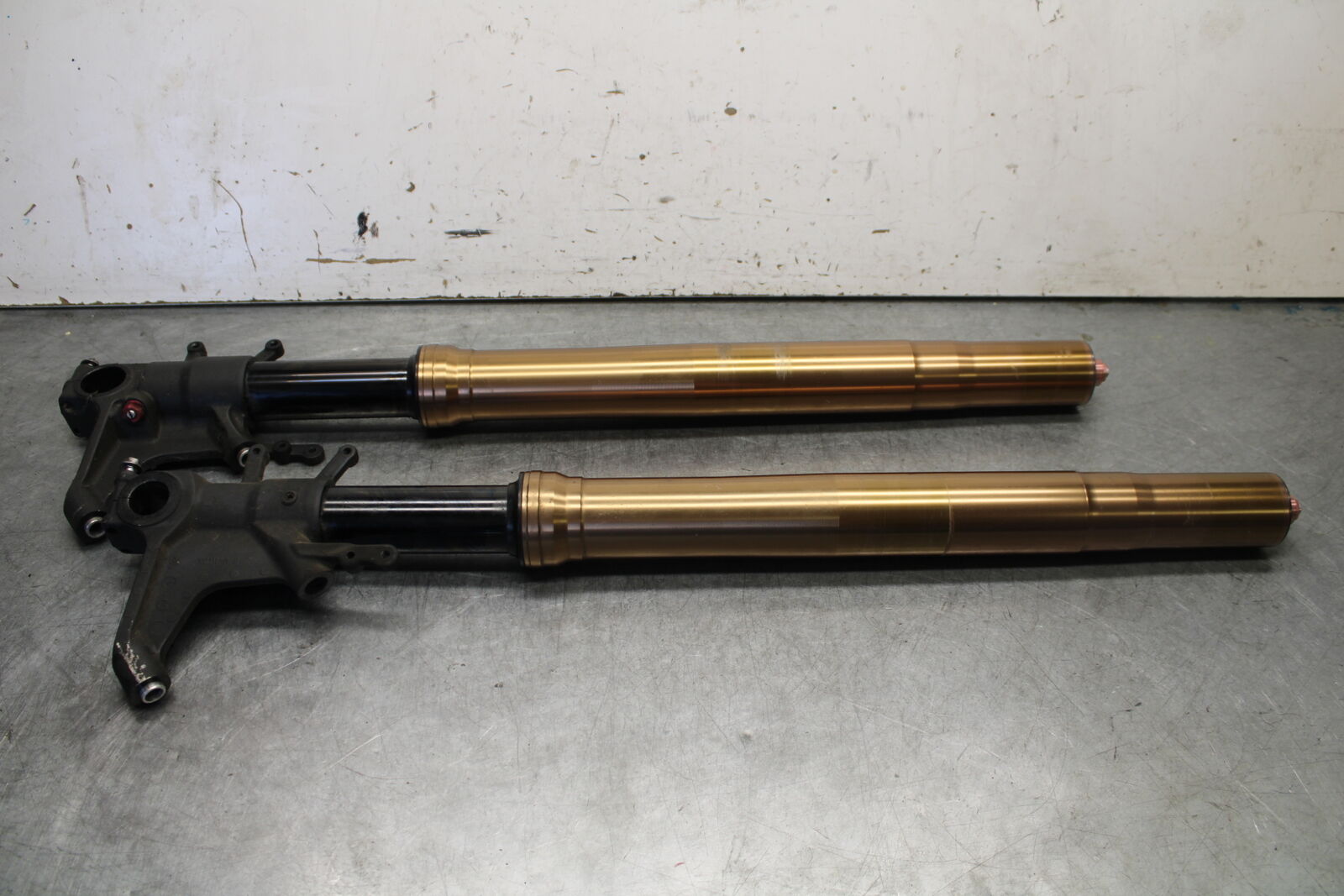 05-06 SUZUKI GSXR1000 FRONT FORKS SHOCK SUSPENSION SET PAIR 51103-41G20 BB663