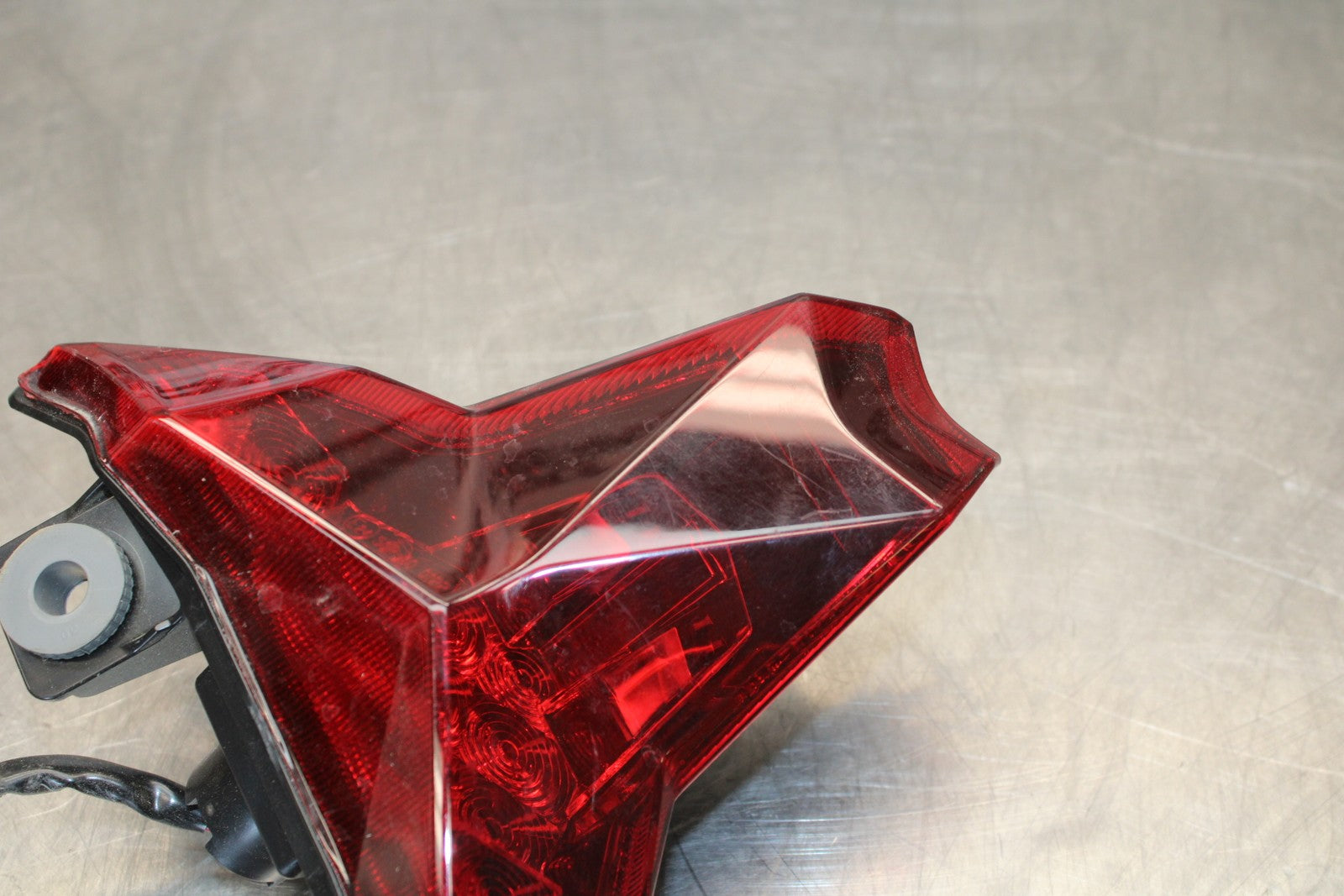 18-23 KAWASAKI NINJA 400 EX400 ABS REAR TAIL TAILLIGHT BACK BRAKE LIGHT BB177