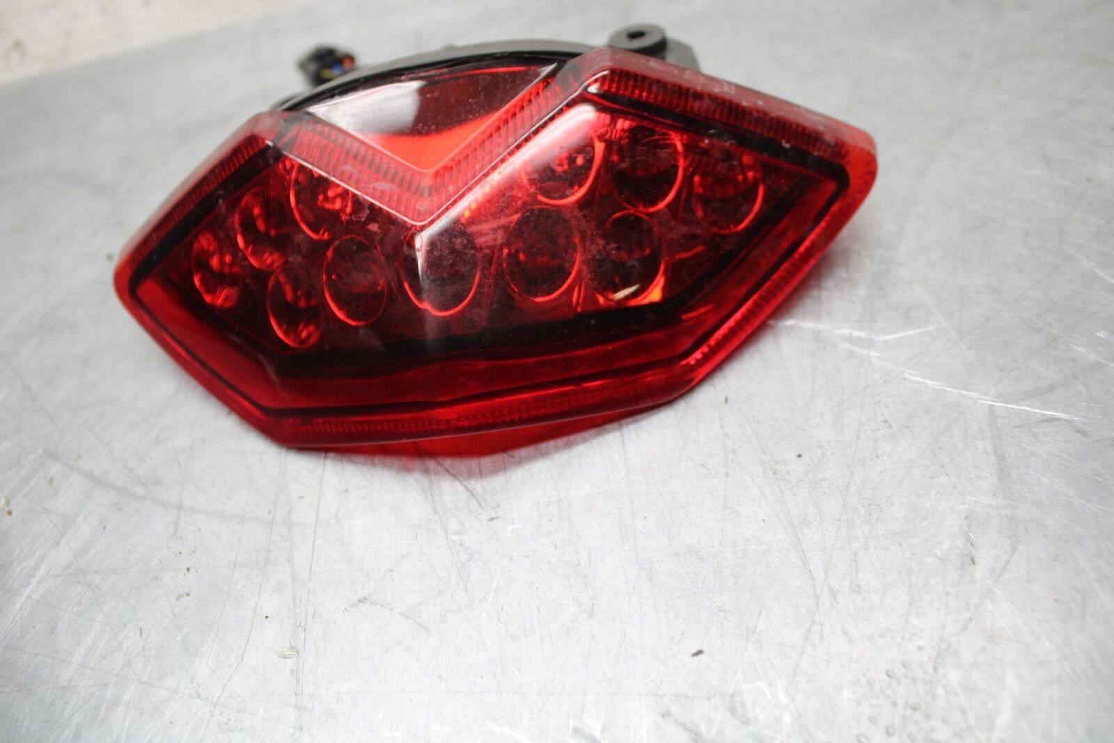 11-14 KAWASAKI VERSYS 650 LE 650C REAR TAIL TAILLIGHT BACK BRAKE LIGHT BB498