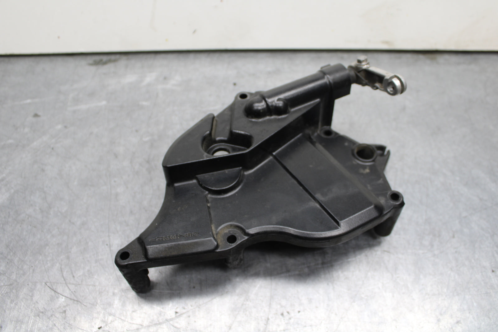08-10 SUZUKI GSXR750 ENGINE SPROCKET COVER BB119