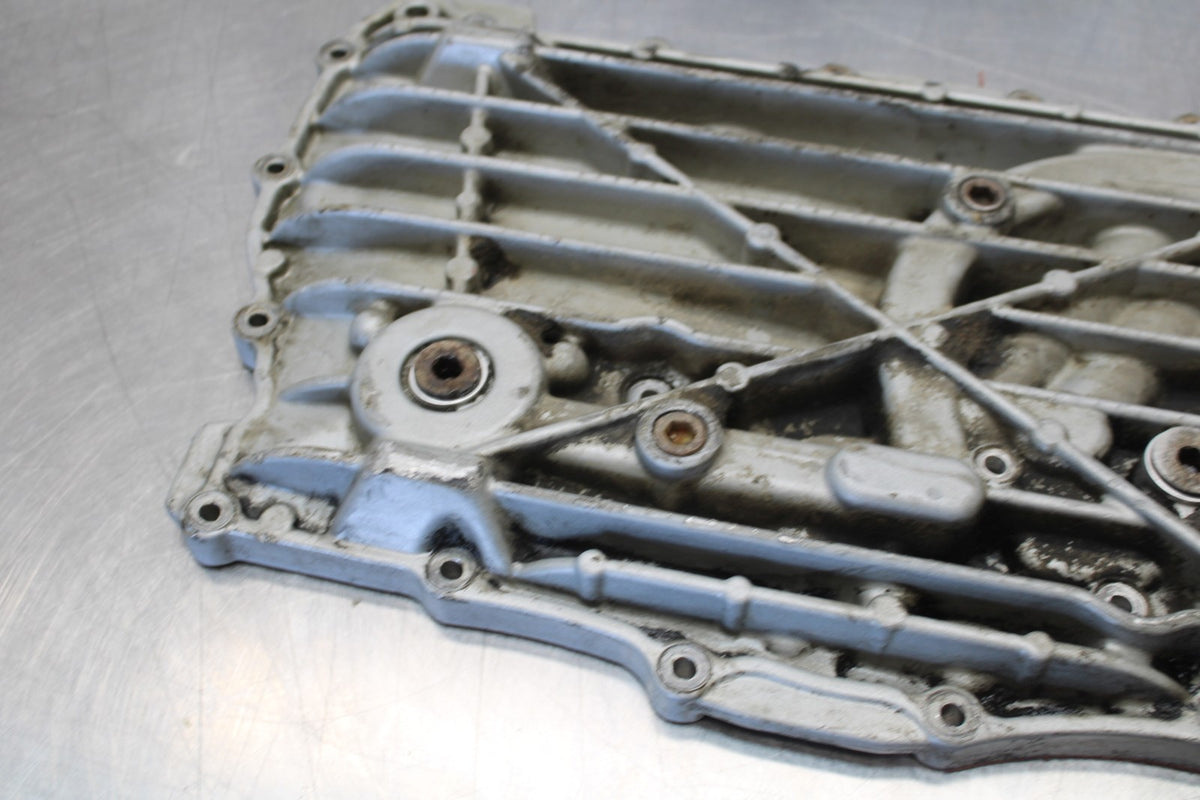 05 TRIUMPH ROCKET III ENGINE MOTOR BOTTOM OIL PAN COVER BB186