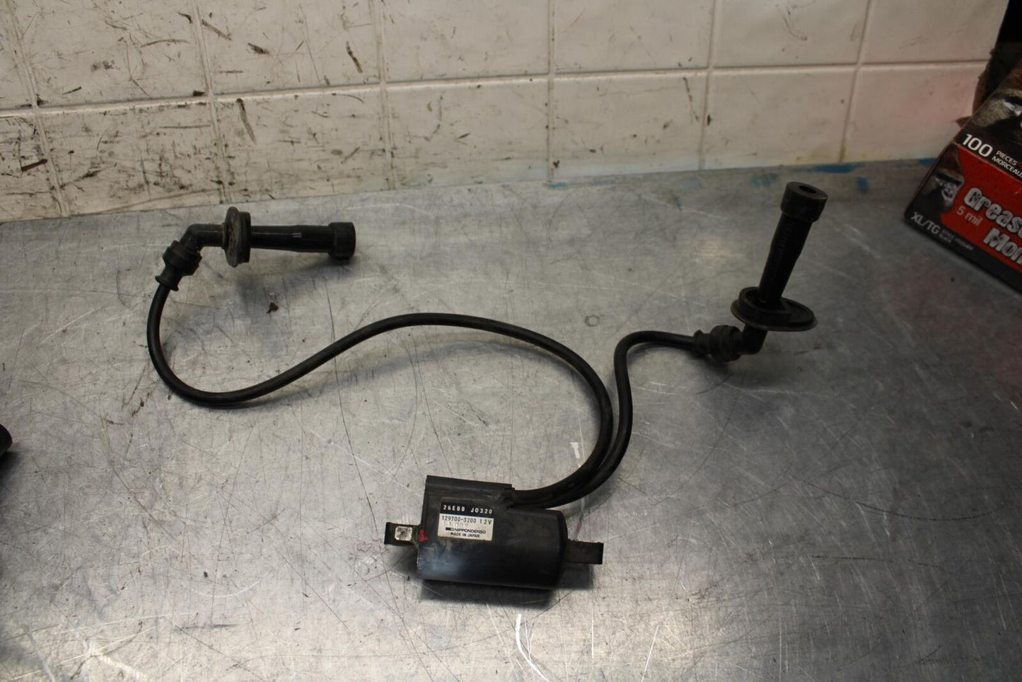1997 Suzuki Bandit 1200 GSF1200S IGNITION COILS COIL SPARK PLUG CAPS BB559