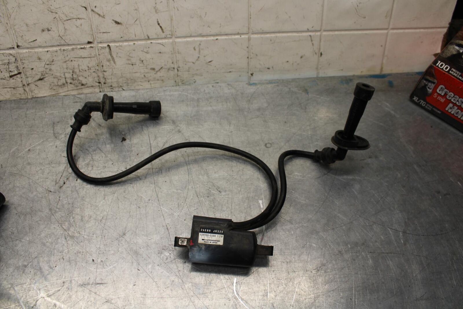 1997 Suzuki Bandit 1200 GSF1200S IGNITION COILS COIL SPARK PLUG CAPS BB559