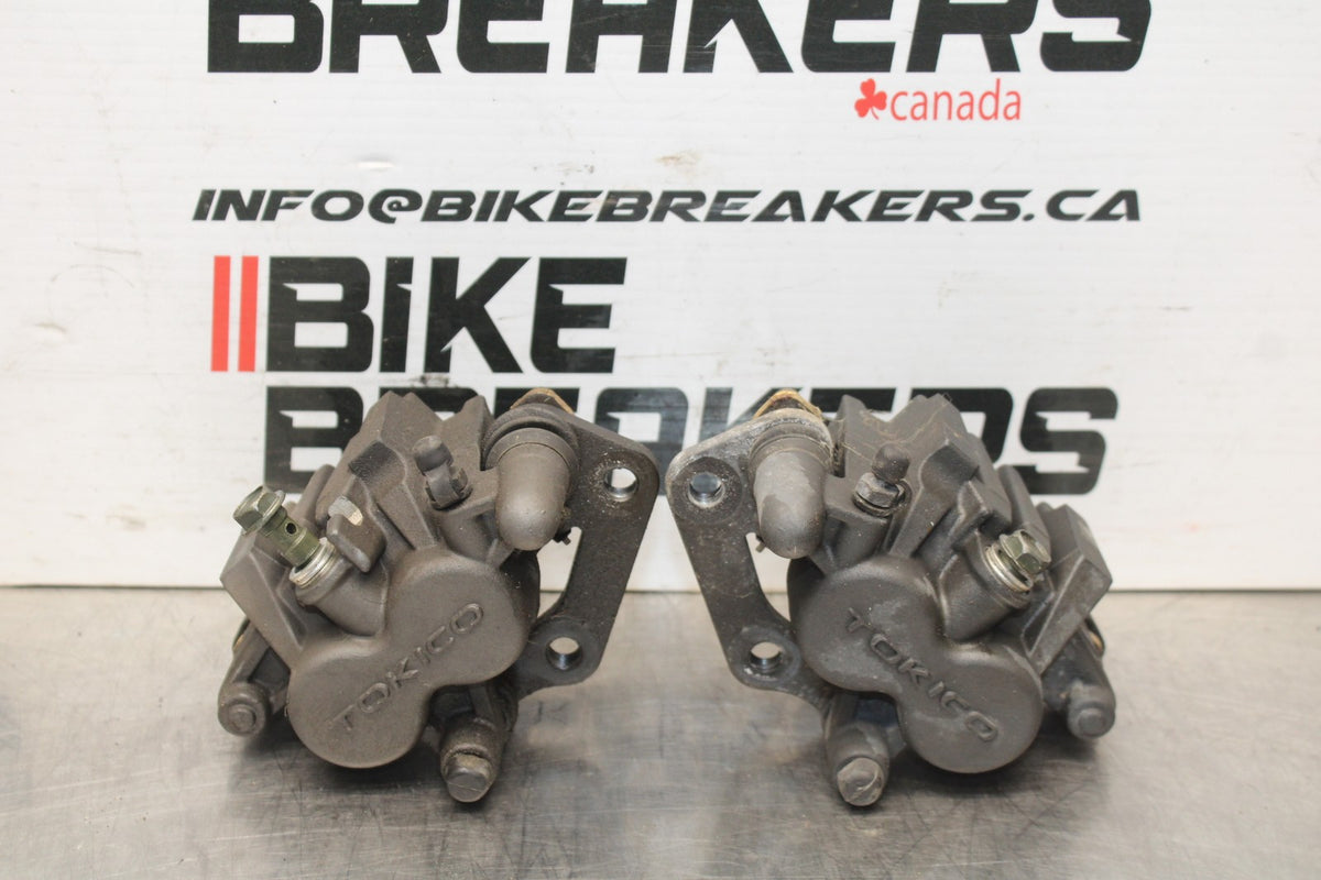 06 KAWASAKI NINJA 650 EX650 FRONT BRAKE CALIPER SET PAIR CALIPERS BB823