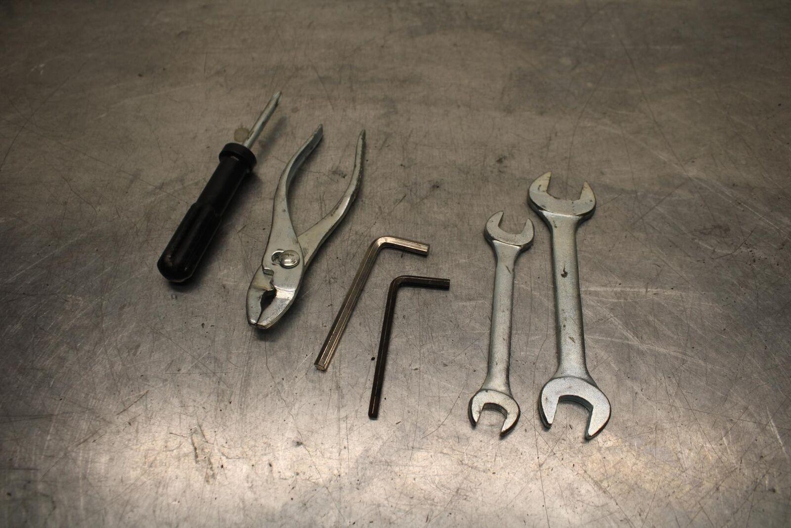 2011 Suzuki GSXR600 STOCK TOOLS OEM TOOL BAG KIT SET BB605