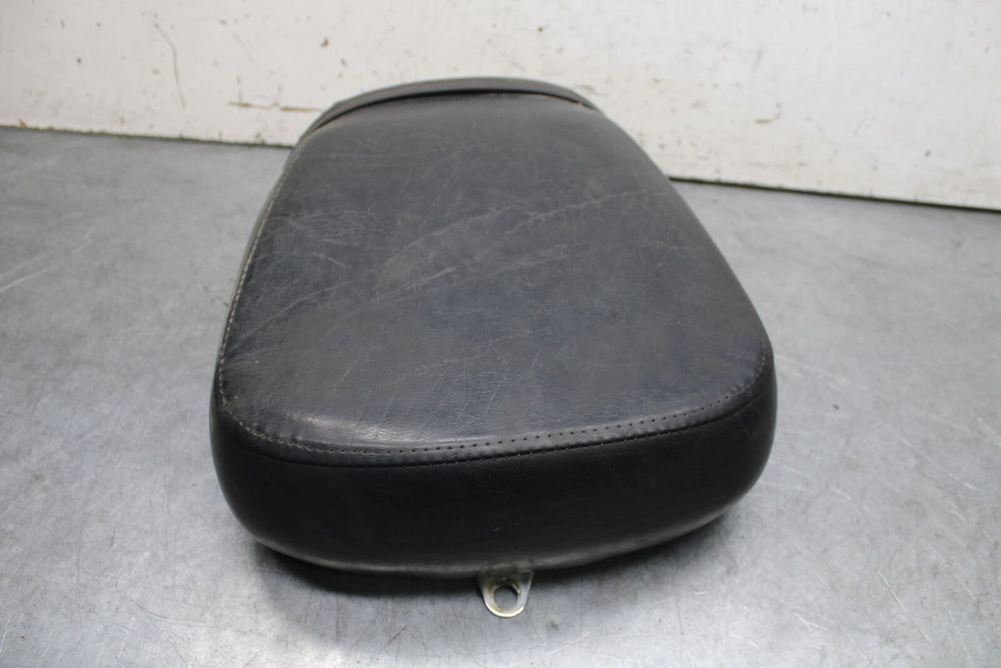05-09 SUZUKI BOULEVARD C90 REAR DRIVERS SEAT  BB692