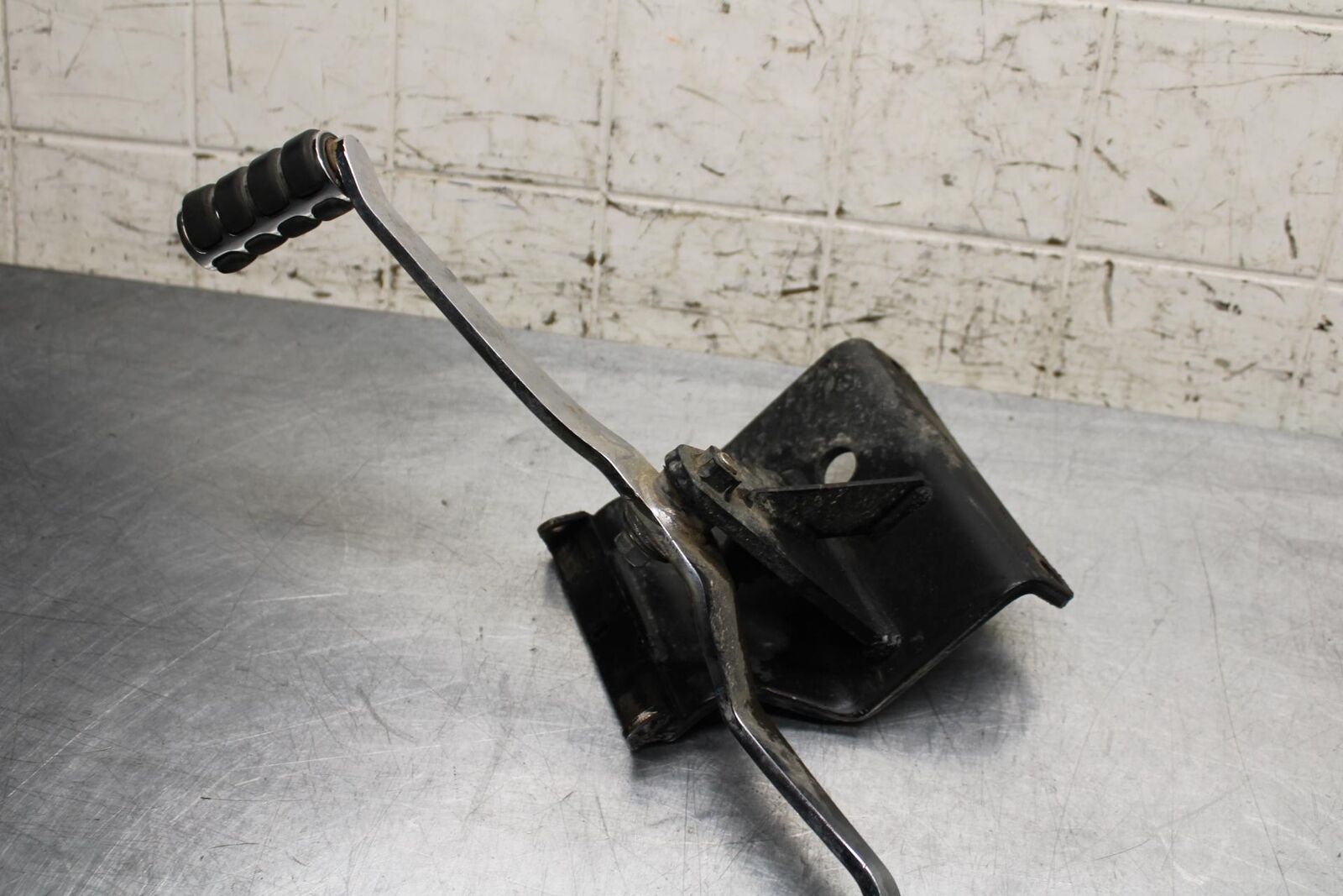 2004 Suzuki Intruder 1500 VL1500 SHIFTER PEDAL BB573