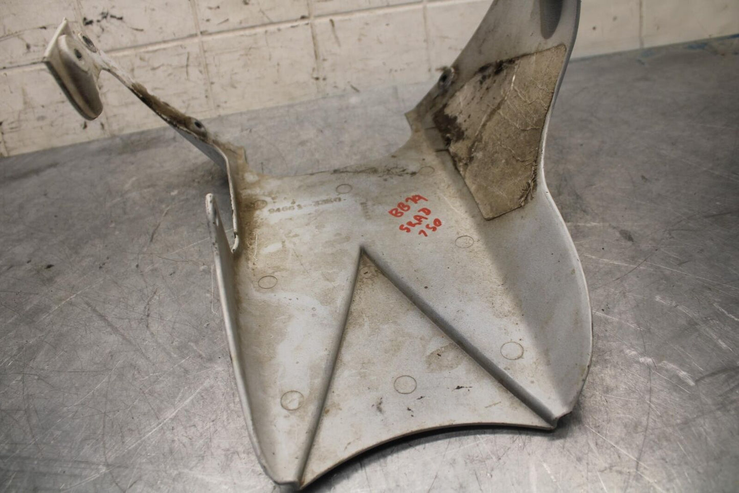 1997 Suzuki GSXR750 REAR BELLY FAIRING COWL BB39