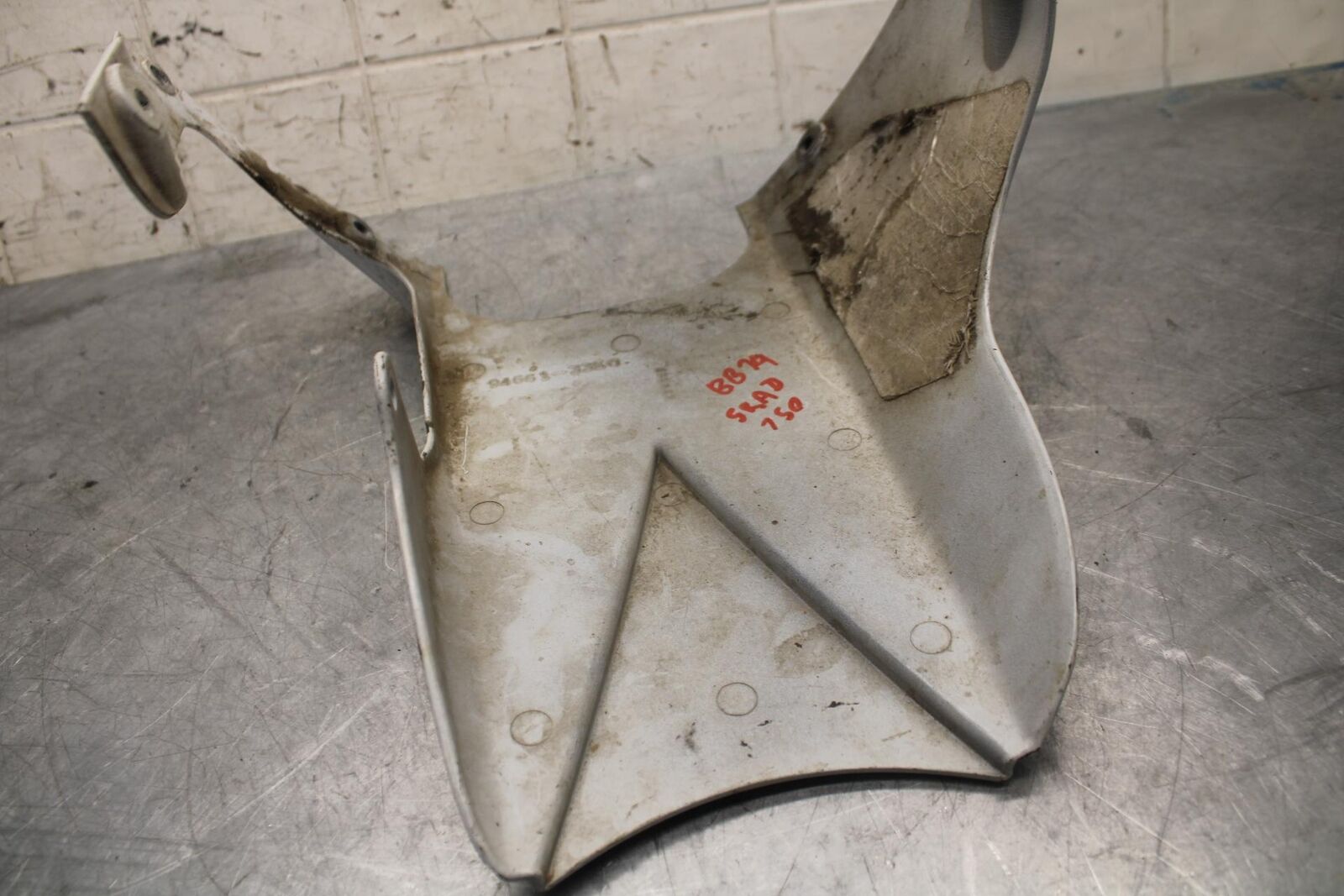 1997 Suzuki GSXR750 REAR BELLY FAIRING COWL BB39