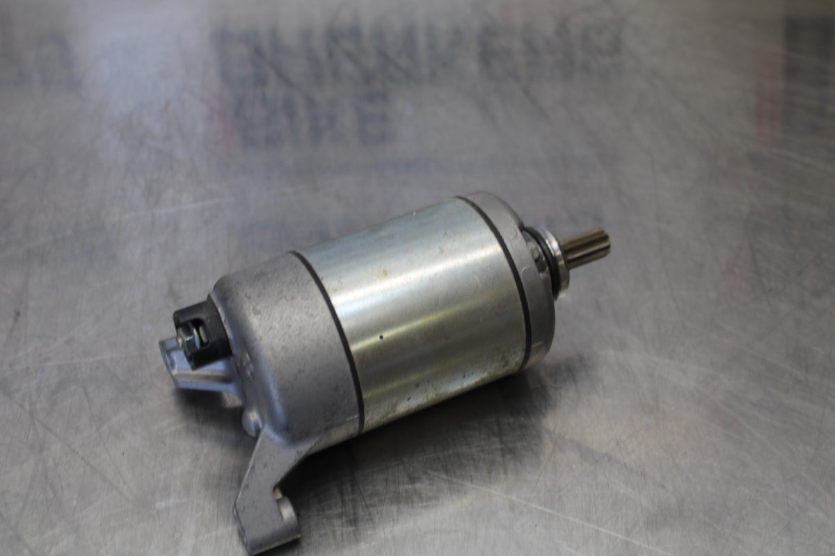 09 YAMAHA V STAR 950 ENGINE STARTING STARTER MOTOR -DC 12V BB172