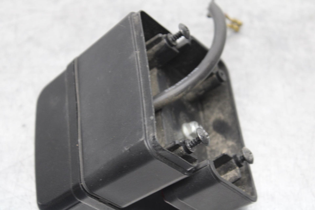 11-19 HONDA CBR125R LICENSE PLATE LIGHT BB105