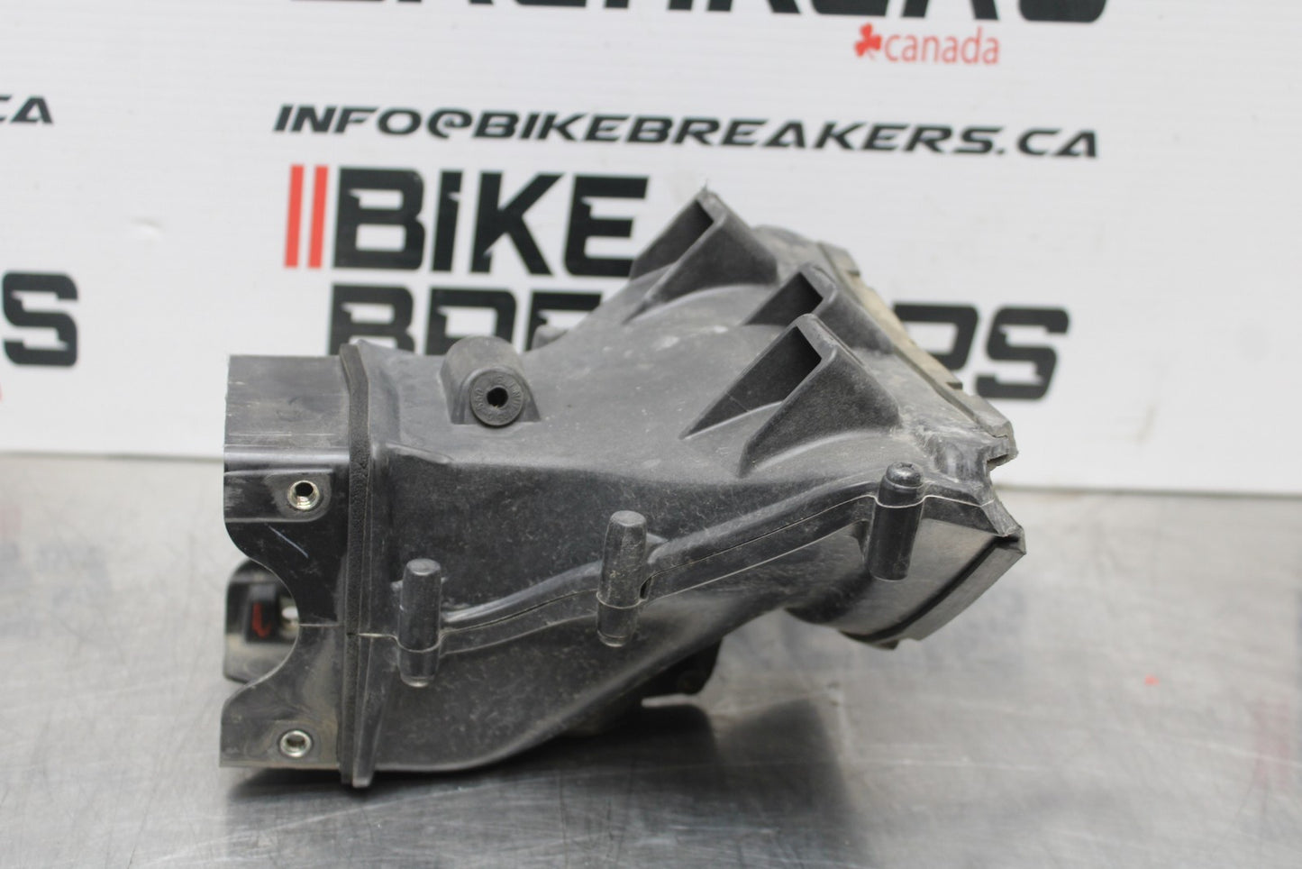 08 KAWASAKI NINJA ZX10R RAM AIR INTAKE TUBE DUCT BB201