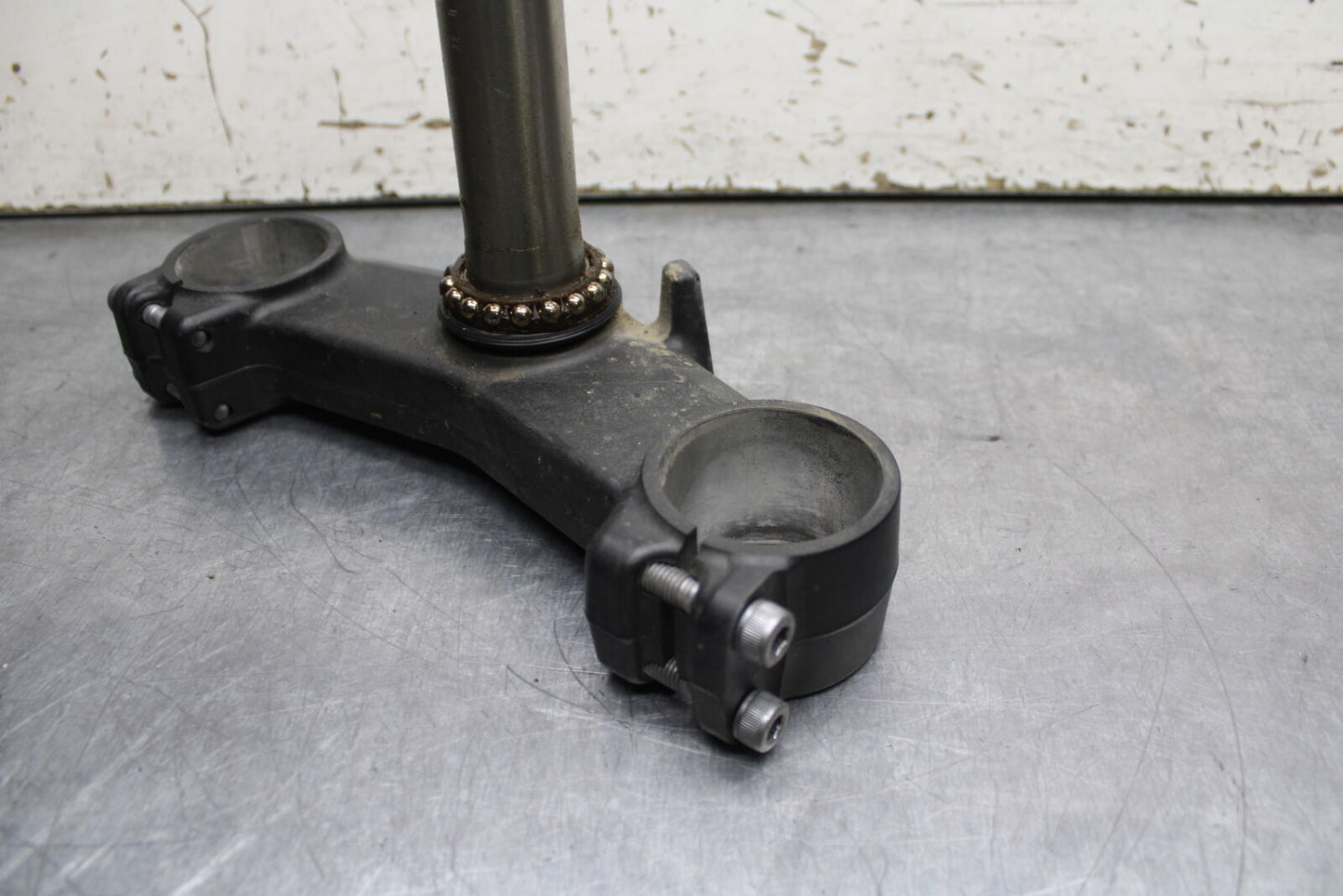 12-13 KAWASAKI Z1000 FRONT FORKS CLAMP LOWER TRIPLE TREE STEM BB743