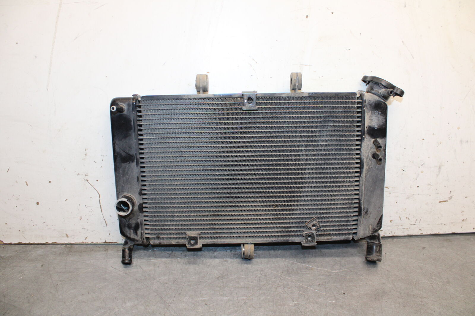 09-15 YAMAHA FZ6R ENGINE RADIATOR MOTOR COOLER RADIATER 20S-12461-01-00  BB686