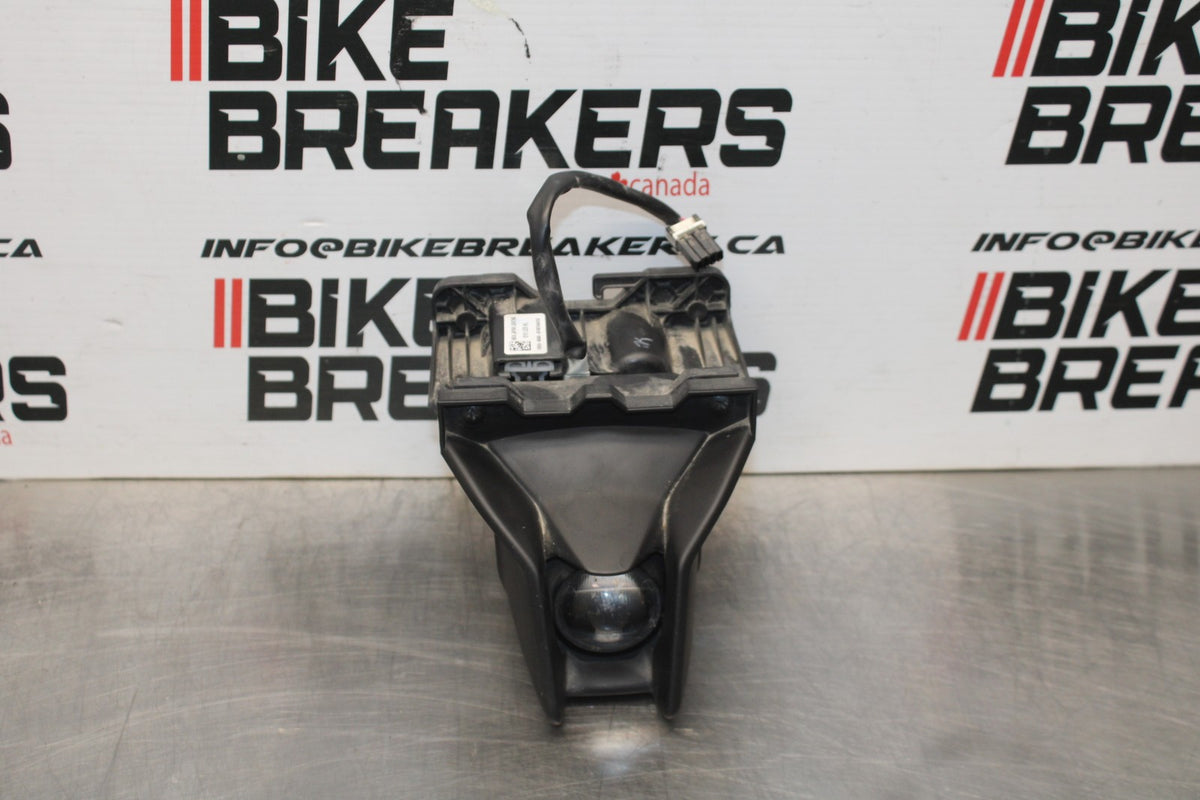 22-25 YAMAHA YZF R7 FRONT HEADLIGHT HEAD LIGHT LAMP BB769