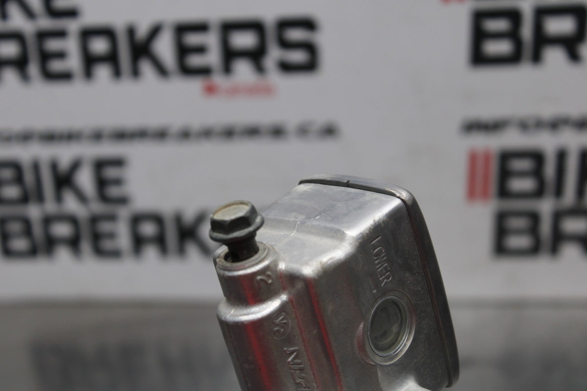 06 KAWASAKI VULCAN 900 FRONT BRAKE MASTER CYLINDER BB799