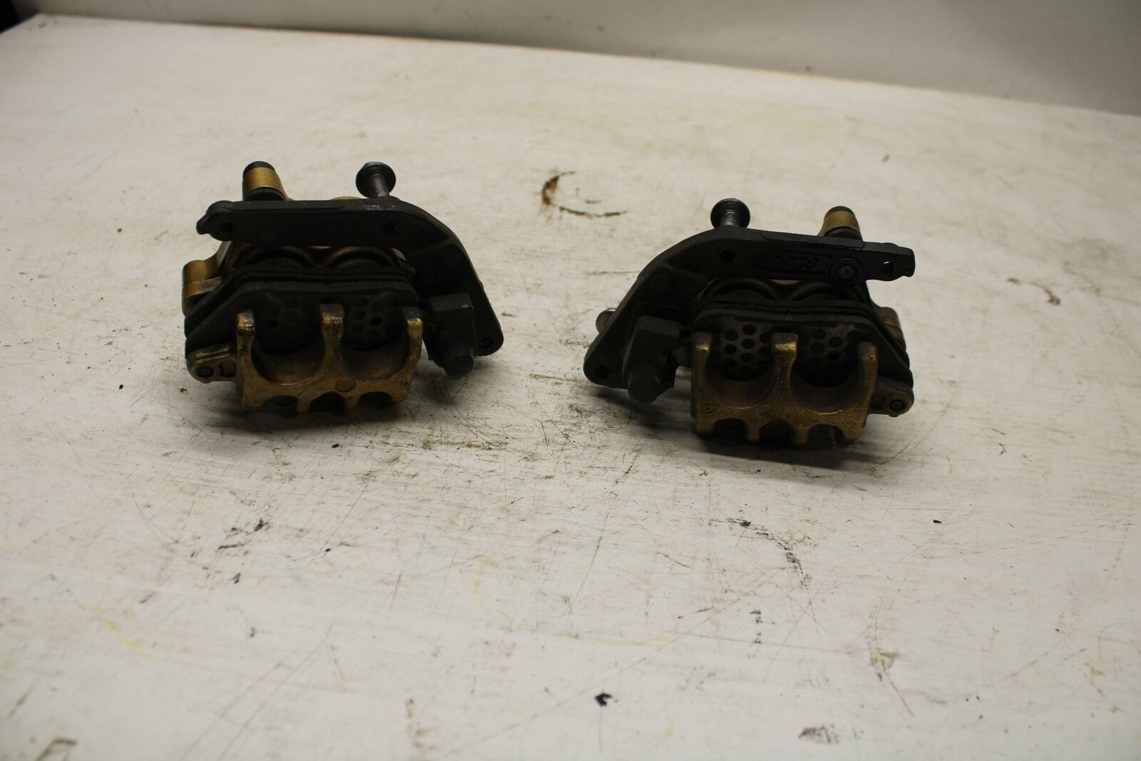 07-16 TRIUMPH STREET TRIPLE RIGHT LEFT FRONT BRAKE CALIPER SET PAIR BB361