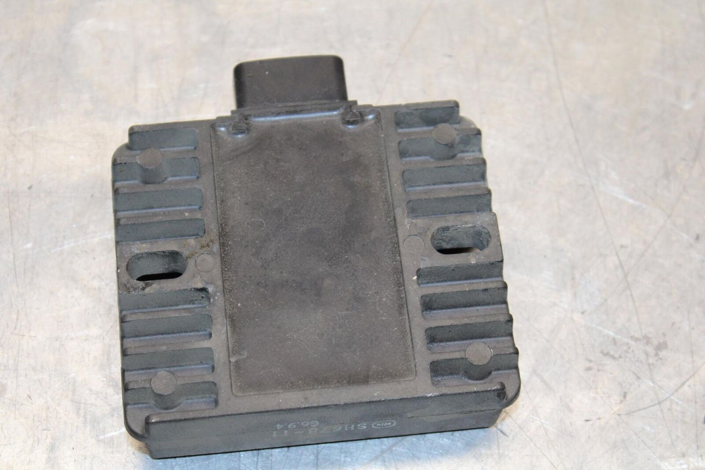 2006 Yamaha YZF R6 RECTIFIER VOLTAGE REGULATOR 4XY-81960-00-00 BB560