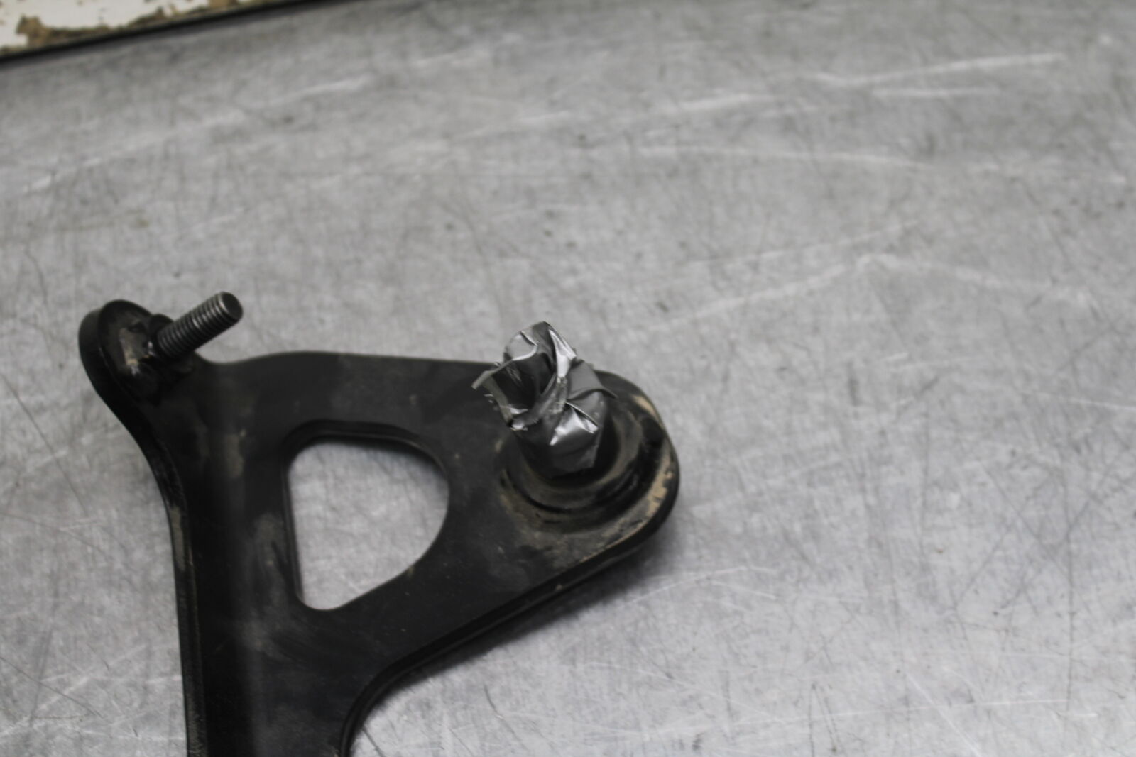 14 HONDA CTX1300A SADDLEBAG CASE MOUNTING BRACKET MOUNT BB732