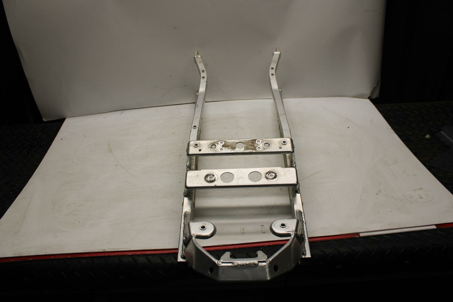 93-96 SUZUKI GSXR750W REAR BACK TAIL SUBFRAME SUB FRAME BB266