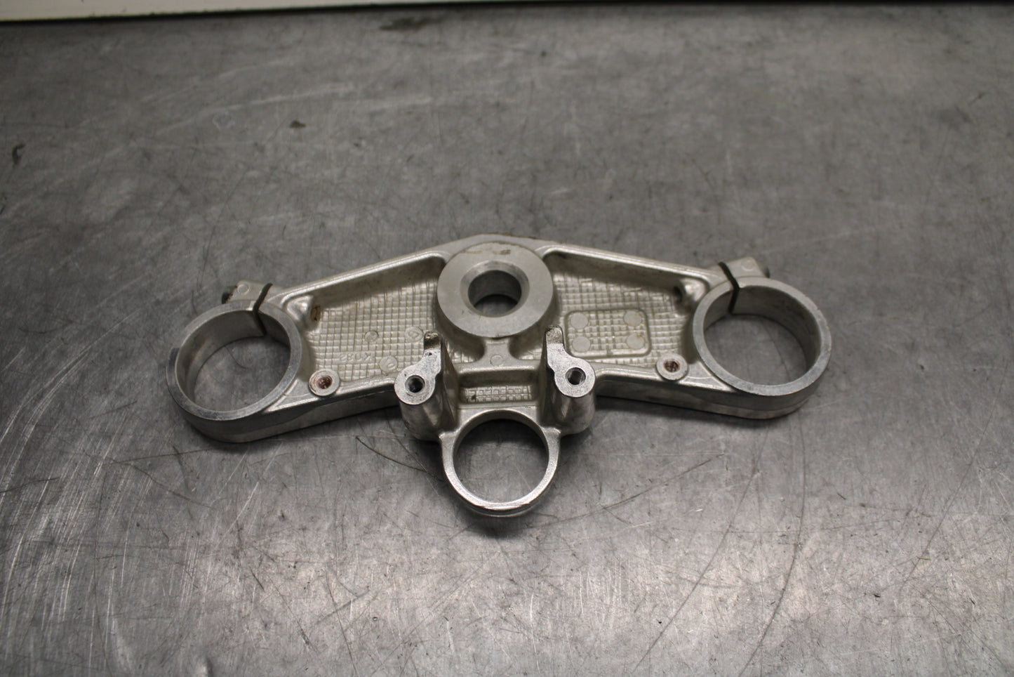 00-02 KAWASAKI NINJA ZX6R FORKS UPPER TRIPLE TREE CLAMP BB750