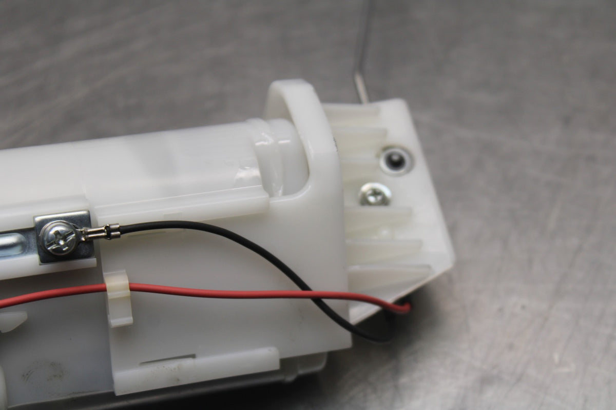 18-26 KAWASAKI Z400 FUEL PUMP GAS PETROL SENDER UNIT BB852