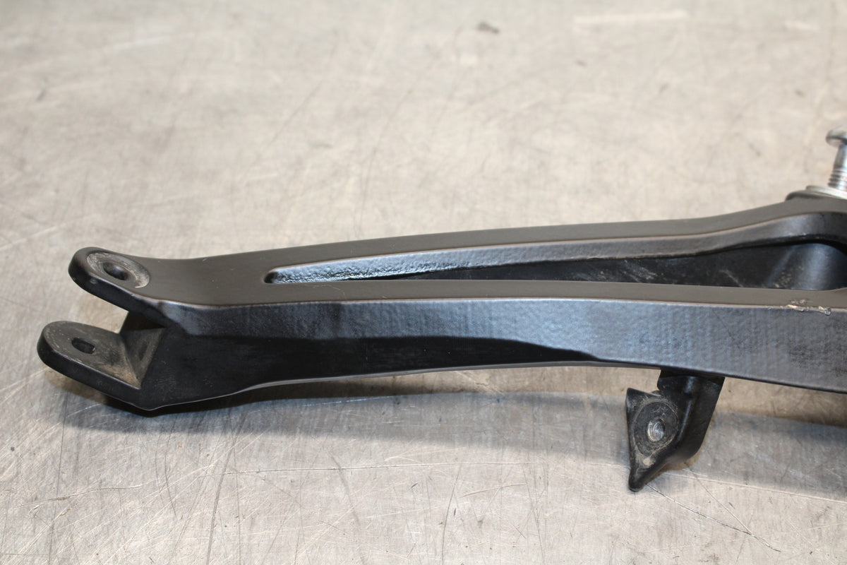 09-14 YAMAHA YZF R1 RIGHT REAR BACK PASSENGER PEG BB118