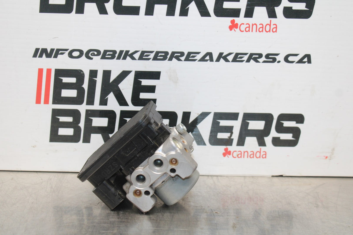 24-25 SUZUKI GSXR1000 ABS PUMP UNIT MODULE BB767