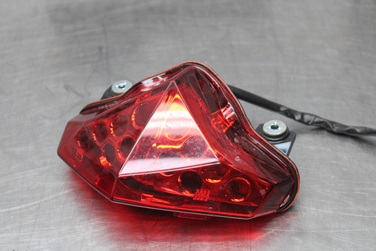 12-16 KAWASAKI NINJA 650 EX650F ABS REAR TAIL TAILLIGHT BACK BRAKE LIGHT BB860