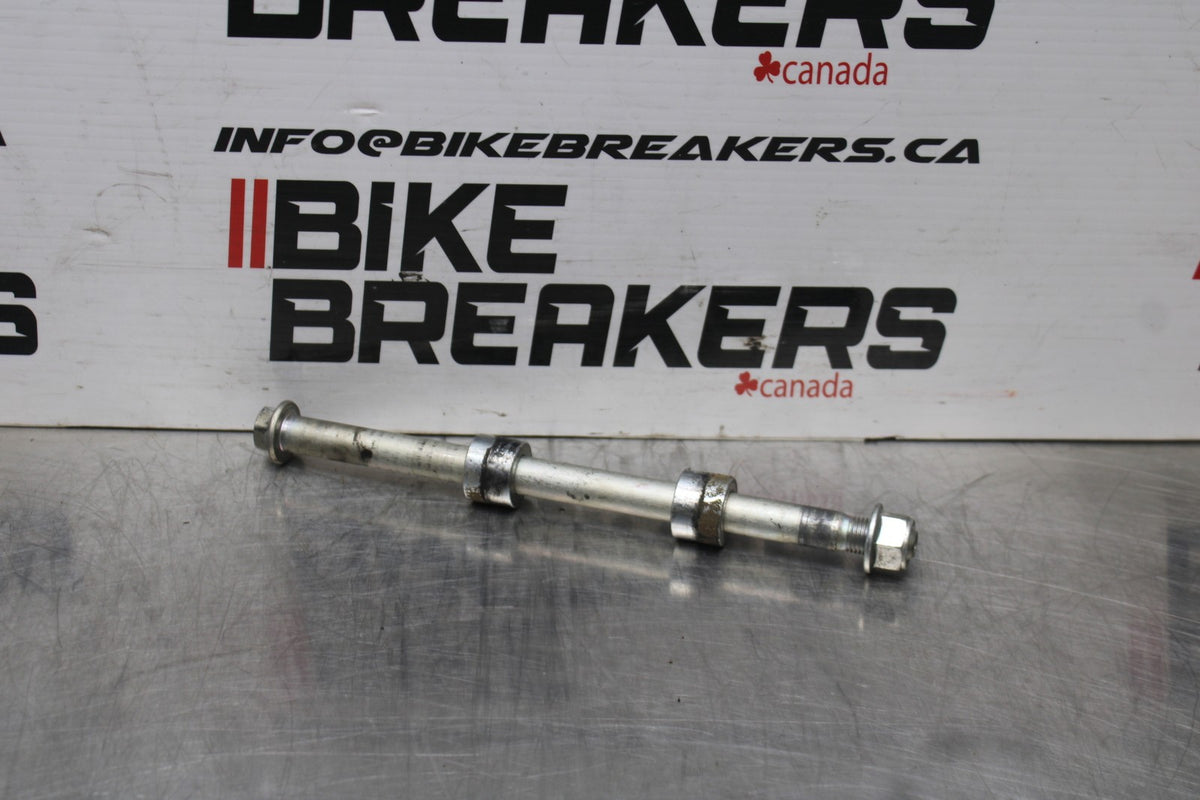 17-18 YAMAHA YZF R3 FRONT WHEEL RIM AXLE PIVOT BOLT BB788