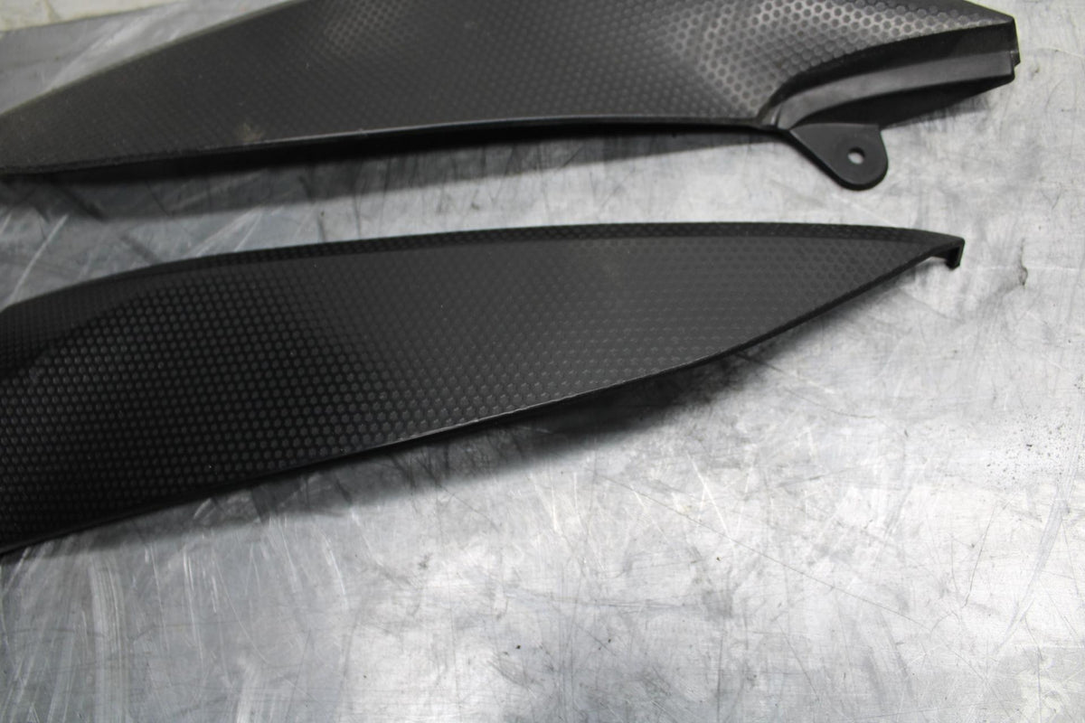 04-06 YAMAHA YZF R1 RIGHT LEFT GAS FUEL TANK PANELS COVERS TRIM SET COWLS  BB491