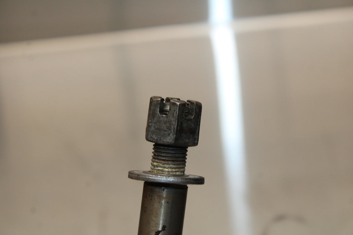 86 SUZUKI GS750ES FRONT WHEEL RIM AXLE PIVOT BOLT BB140
