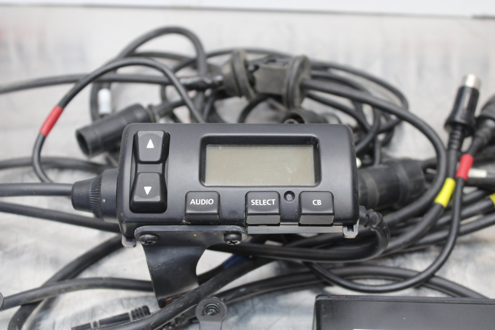 09 YAMAHA ROYAL STAR XVZ1300TF VENTURE CB RADIO STEREO CONTROL UNIT BB151