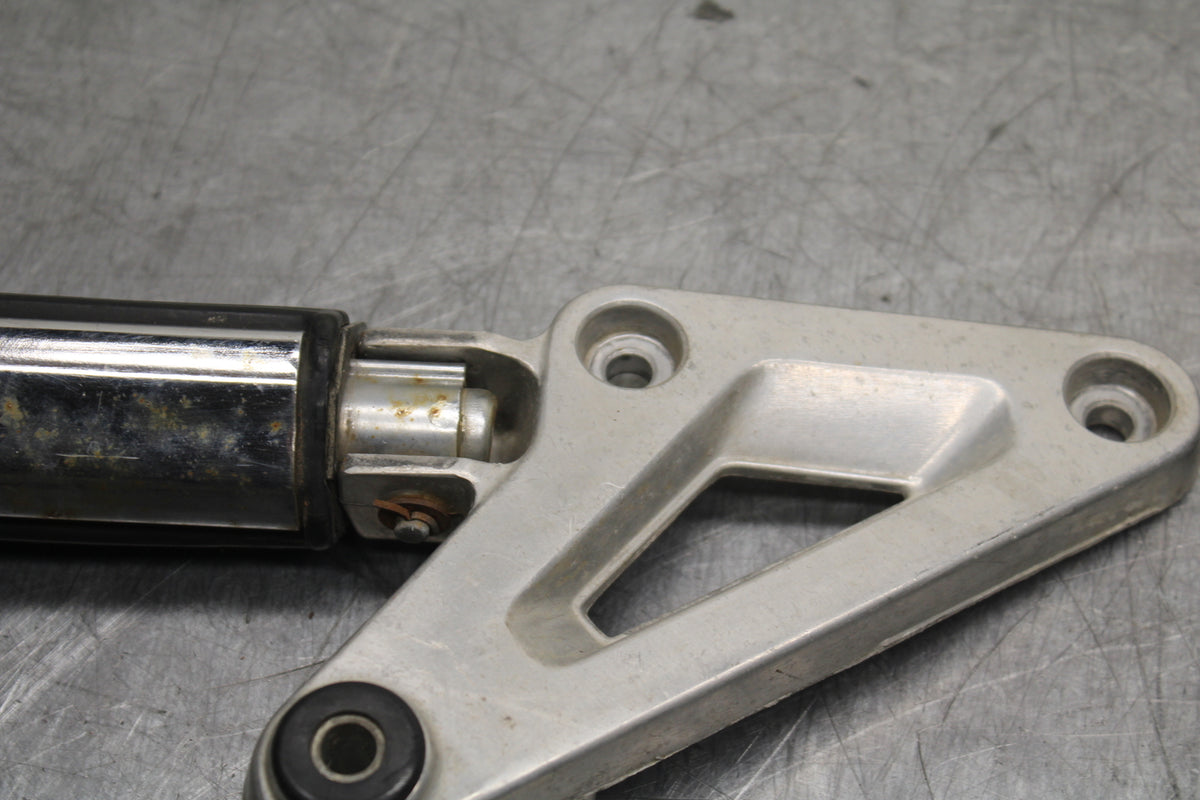 82-83 HONDA V45 MAGNA REAR PASSENGER FOOT STEP PEG BB107