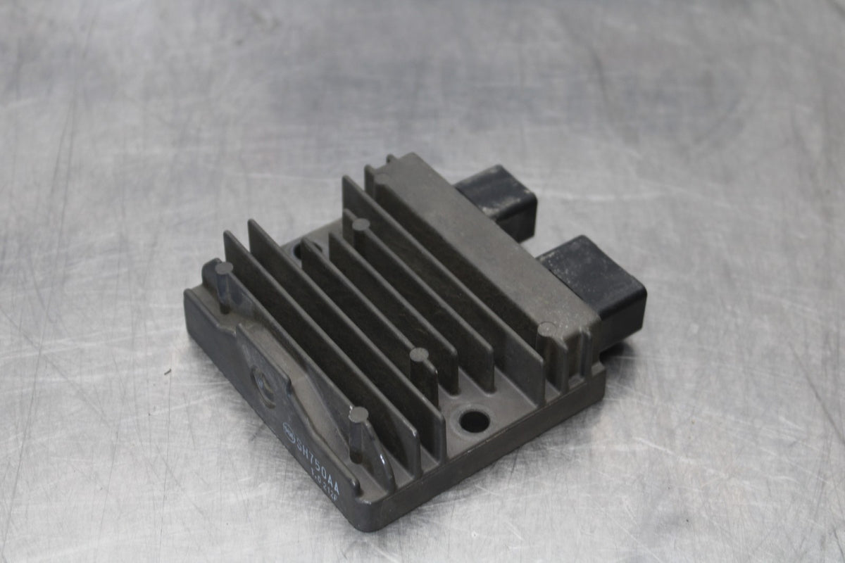12 HONDA CB1000R RECTIFIER VOLTAGE REGULATOR BB200
