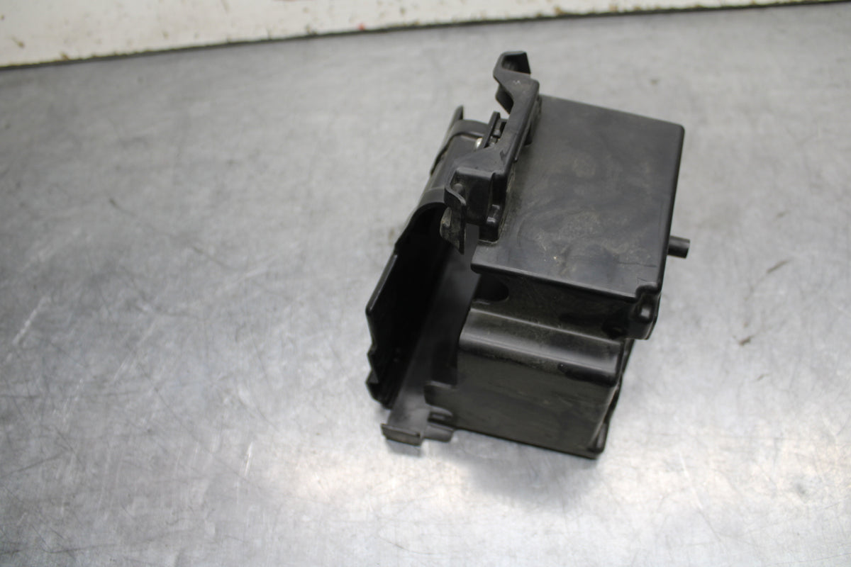 10-13 HONDA SHADOW RS 750 VT750RS BATTERY TRAY BOX HOLDER BB718