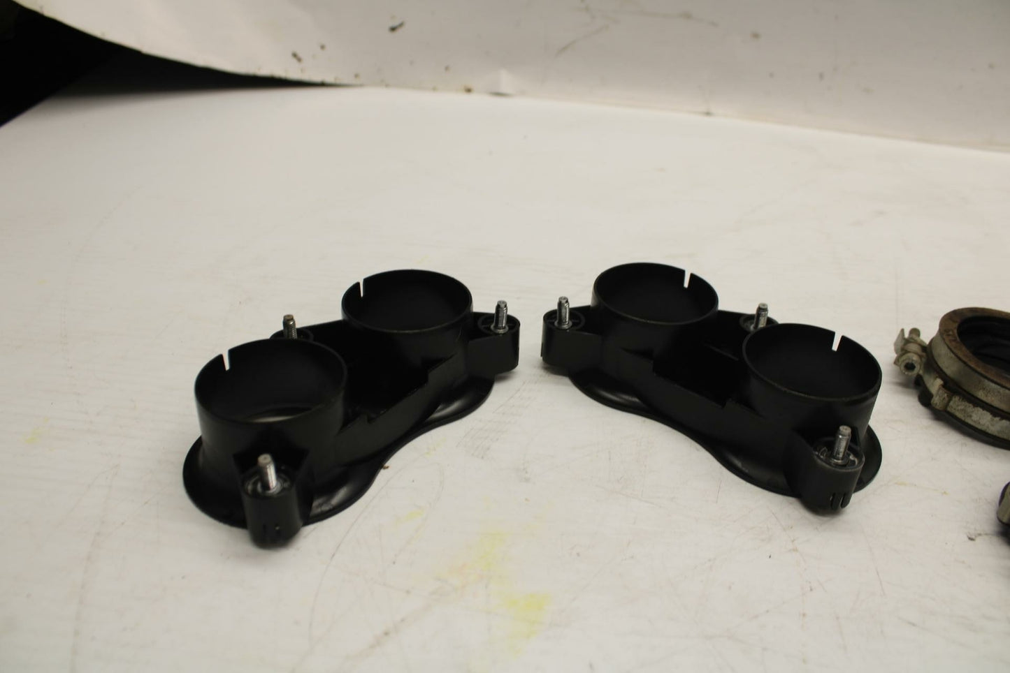 06 YAMAHA YZF R1 AIRBOX INTAKE VELOCITY STACKS INTAKE BB282