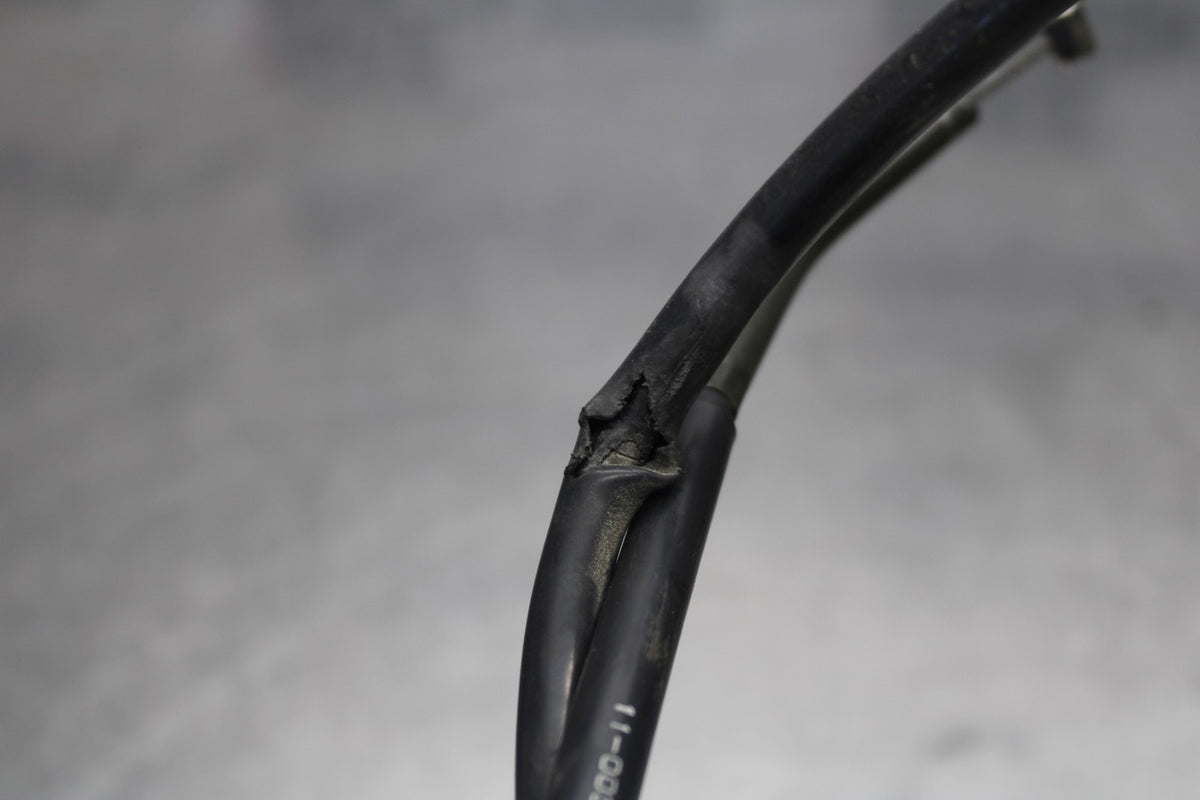 04-05 KAWASAKI NINJA ZX10R CLUTCH CABLE LINE BB931