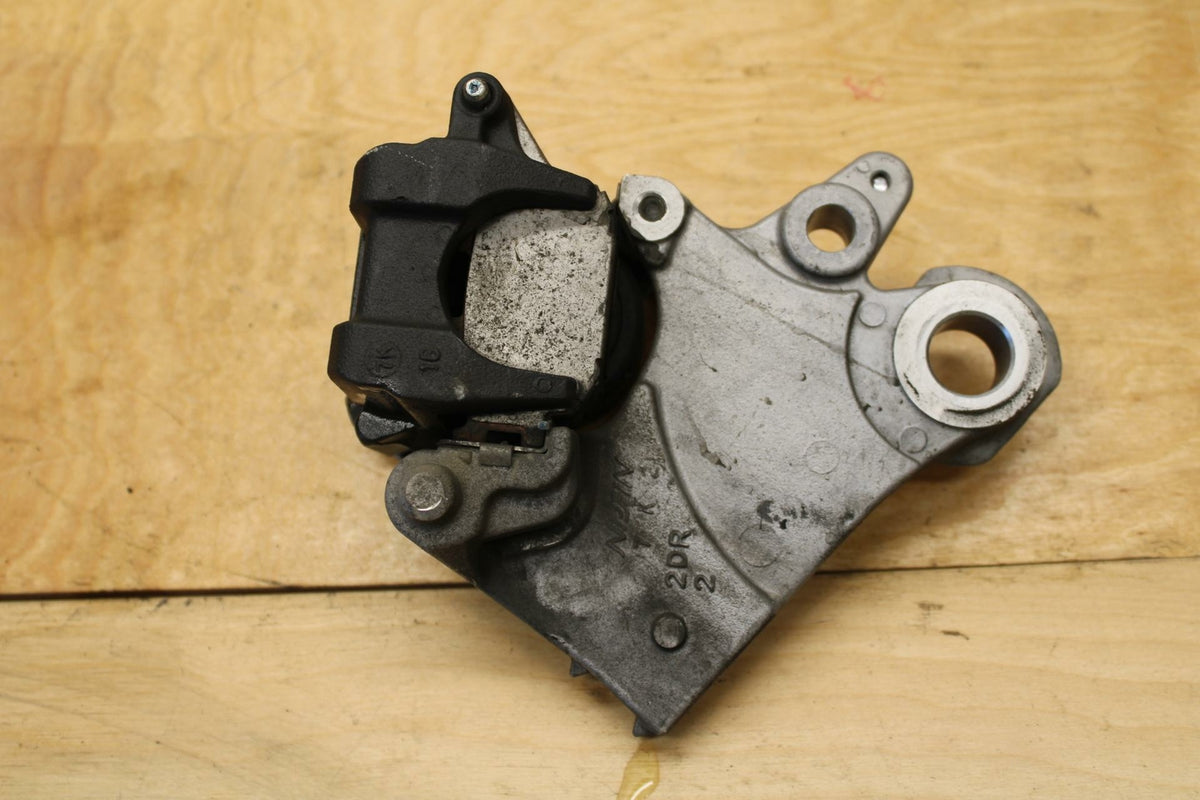 18-21 YAMAHA XSR700 REAR BACK BRAKE CALIPER W MOUNT BRACKET BB323