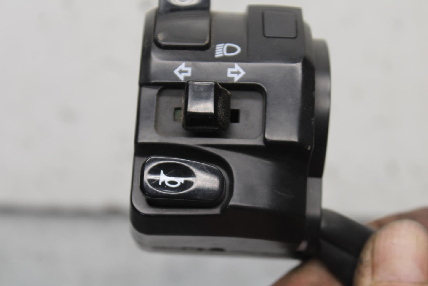 15-16 KAWASAKI EX300 LEFT CLIP ON HANDLE HORN SIGNALS SWITCH  BB635