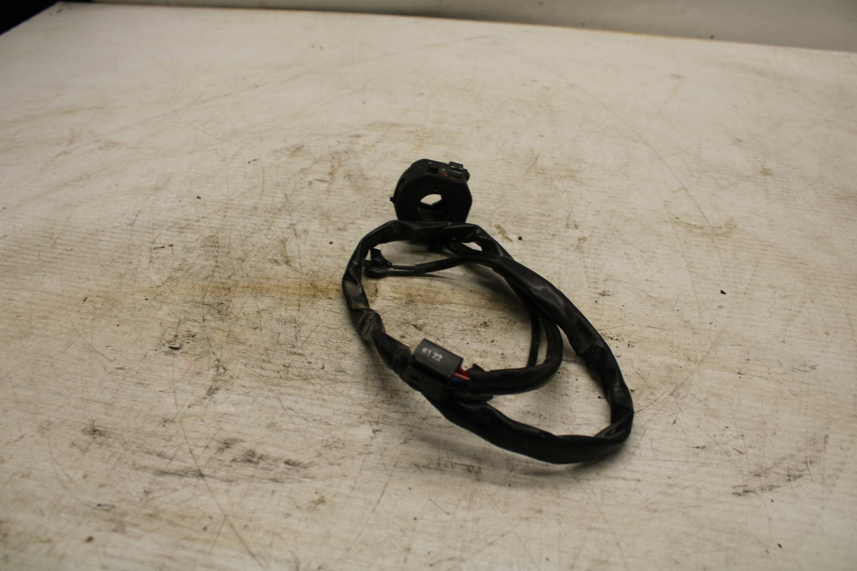 16-21 YAMAHA XSR900 RIGHT CLIP ON HANDLE KILL OFF START SWITCH SWITCHES BB362