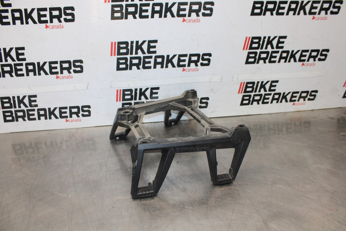 20-23 BMW F900R REAR RACK MOUNT BRACKET LUGGAGE RACK BB923