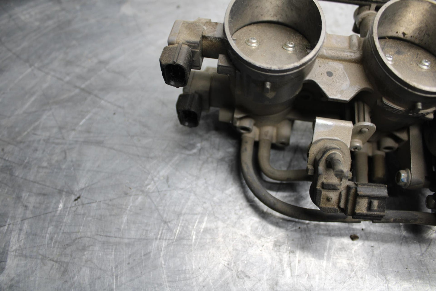 19-20 KAWASAKI NINJA ZX6R ZX636 MAIN FUEL INJECTORS / THROTTLE BODIES BB528